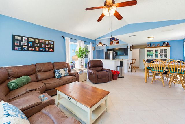 6463 Terra Rosa Circle, Boynton Beach, FL 33472