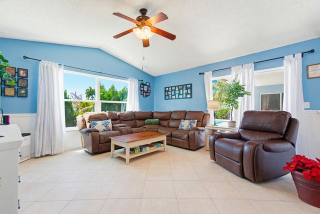 6463 Terra Rosa Circle, Boynton Beach, FL 33472