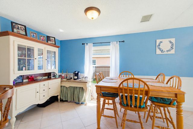 6463 Terra Rosa Circle, Boynton Beach, FL 33472