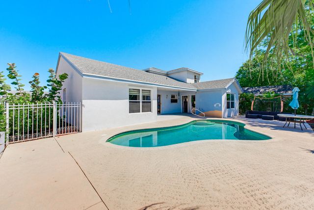 6463 Terra Rosa Circle, Boynton Beach, FL 33472