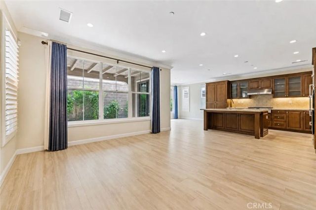 126 Baja, Irvine, CA 92620