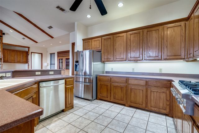 330 Deer Track Road, Weatherford, TX 76085