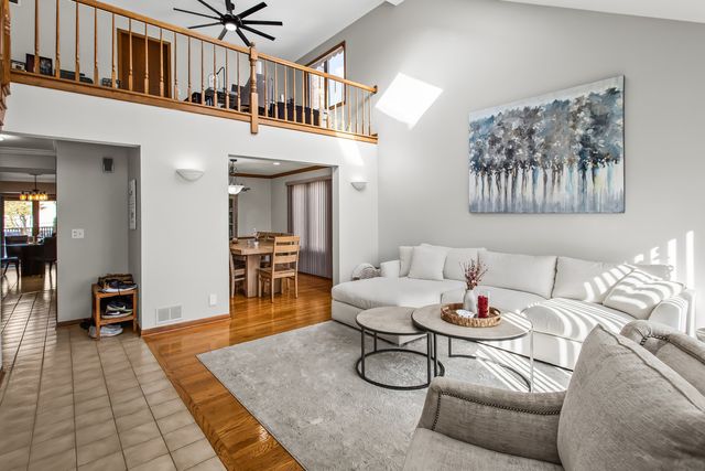 8208 W Park Avenue, Niles, IL 60714