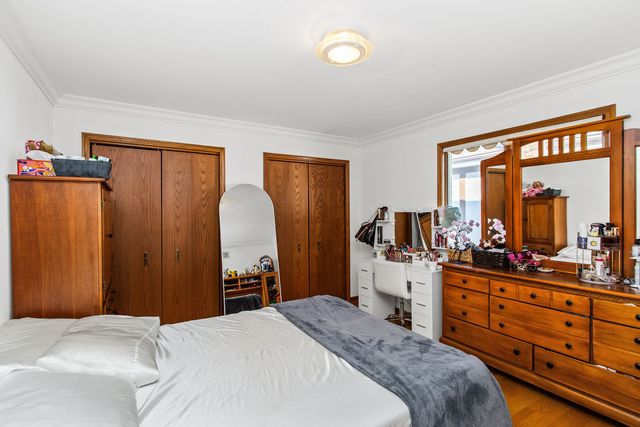 8208 W Park Avenue, Niles, IL 60714