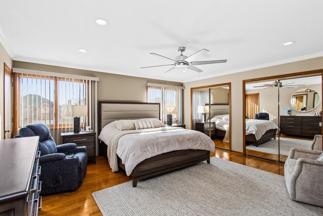 8208 W Park Avenue, Niles, IL 60714