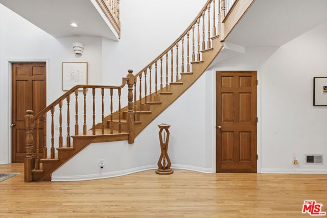 815 Georgina Avenue, Santa Monica, CA 90402