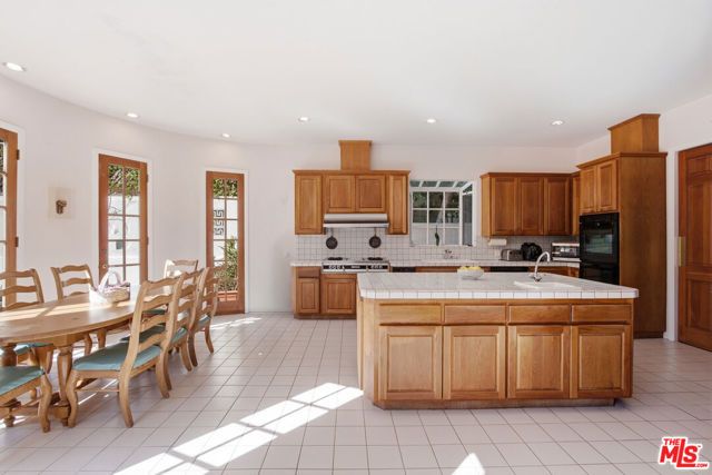815 Georgina Avenue, Santa Monica, CA 90402