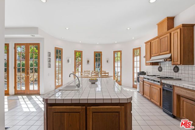 815 Georgina Avenue, Santa Monica, CA 90402