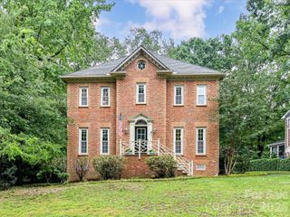 10341 Avondale Avenue, Charlotte, NC 28210