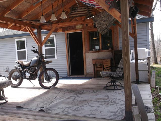 992 Lake Drive, Harrison, MI 48625