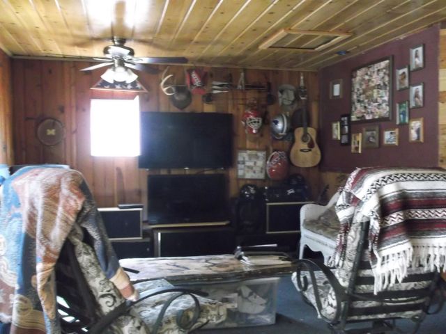 992 Lake Drive, Harrison, MI 48625