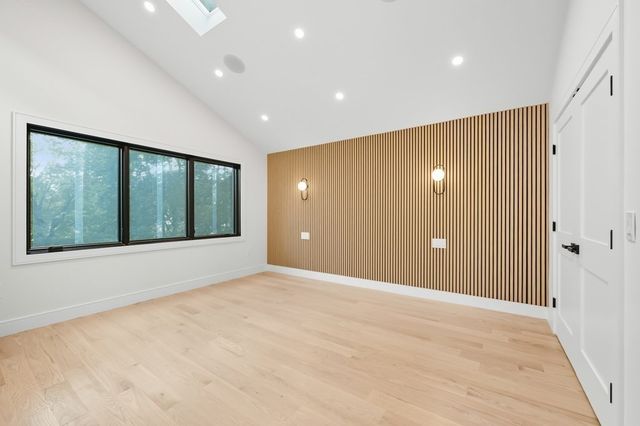 863 Main St, Reading, MA 01867