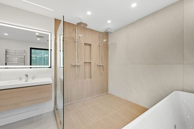 863 Main St, Reading, MA 01867