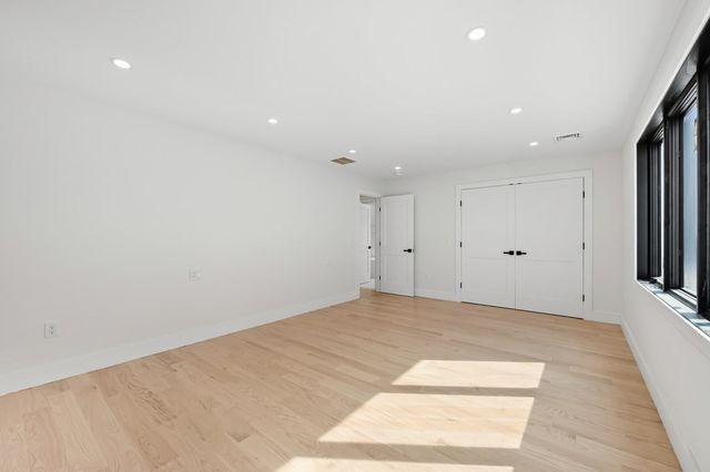 863 Main St, Reading, MA 01867