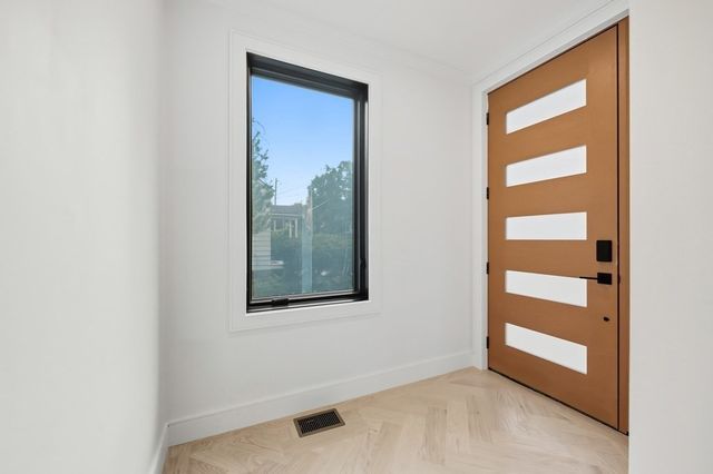 863 Main St, Reading, MA 01867