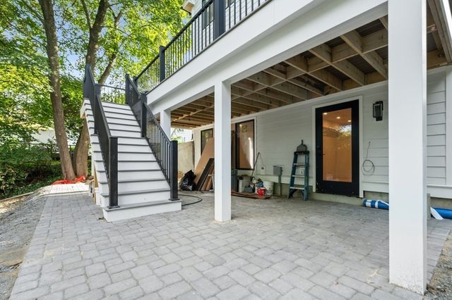 863 Main St, Reading, MA 01867