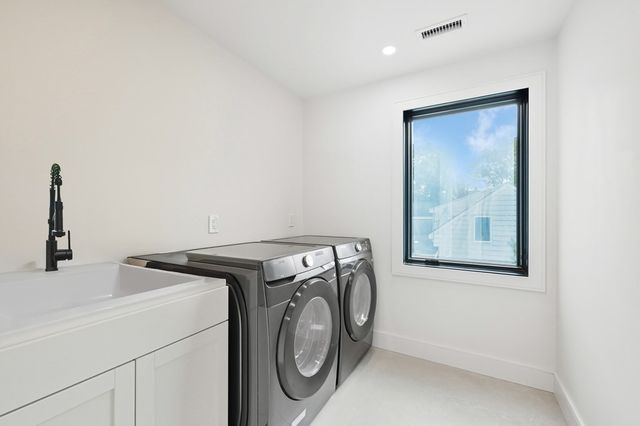 863 Main St, Reading, MA 01867