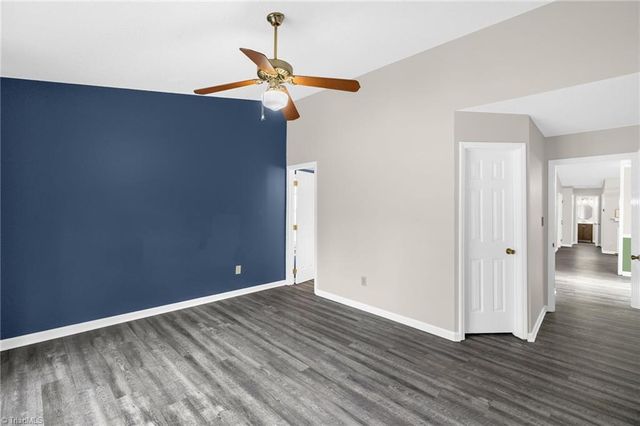 9 Dunnberry Court, Greensboro, NC 27455