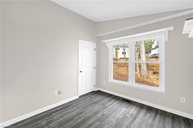 9 Dunnberry Court, Greensboro, NC 27455