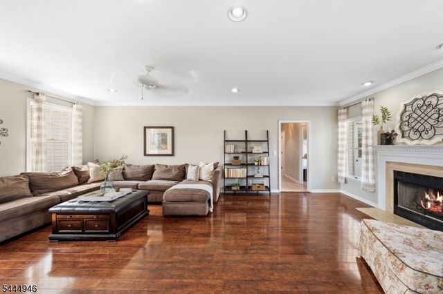 13 Matrick Ct, Hillsborough Twp., NJ 08844