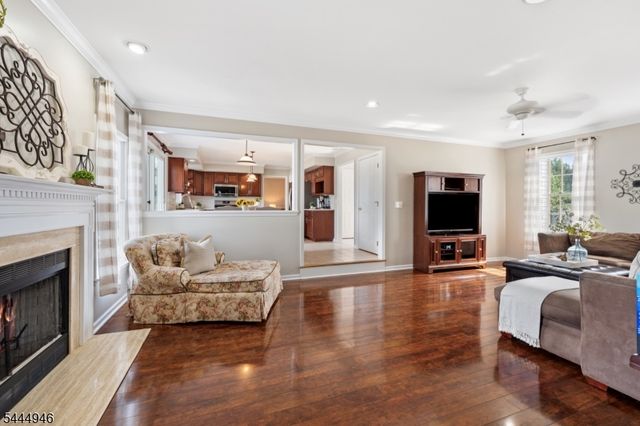 13 Matrick Ct, Hillsborough Twp., NJ 08844