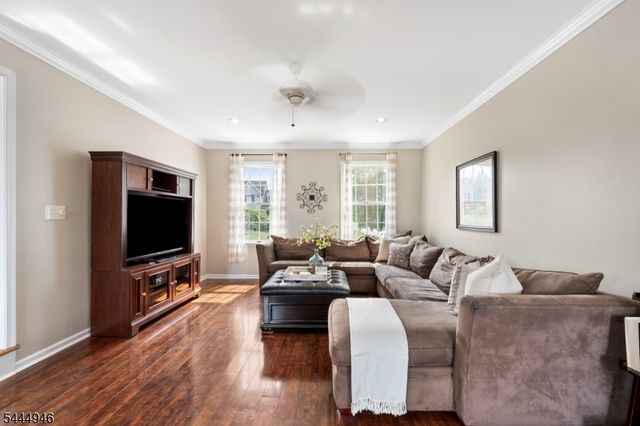 13 Matrick Ct, Hillsborough Twp., NJ 08844