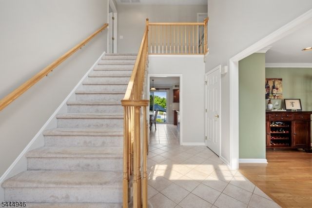 13 Matrick Ct, Hillsborough Twp., NJ 08844