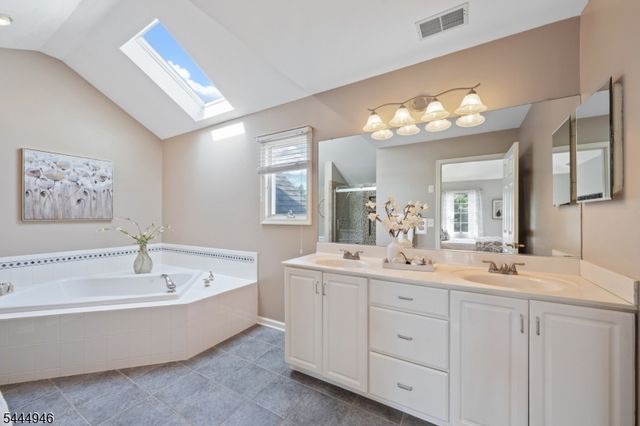 13 Matrick Ct, Hillsborough Twp., NJ 08844