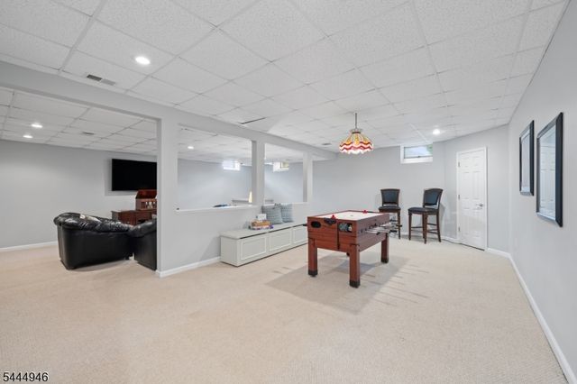 13 Matrick Ct, Hillsborough Twp., NJ 08844