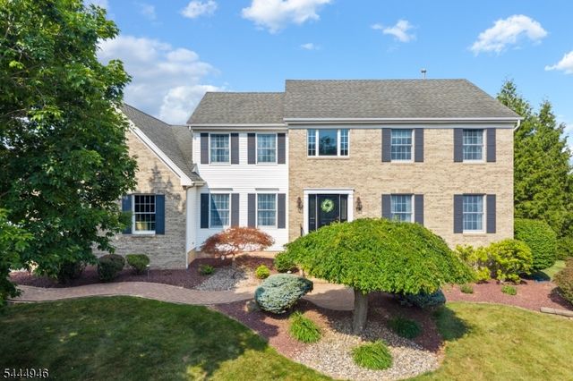 13 Matrick Ct, Hillsborough Twp., NJ 08844