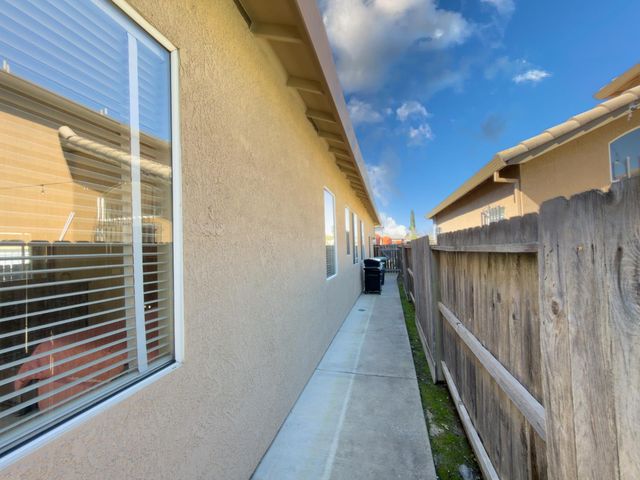 4730 Haven Pl, Stockton, CA 95206