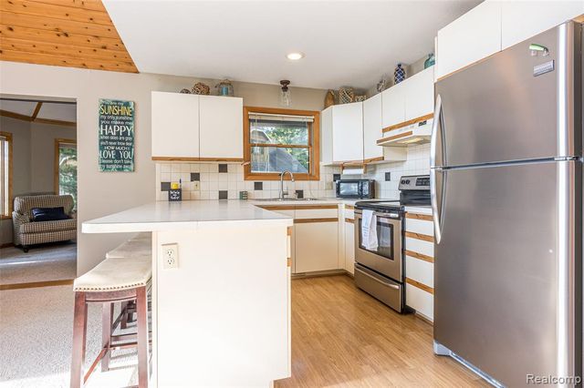 4649 Queens Way, Gladwin, MI 48624