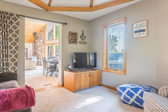 4649 Queens Way, Gladwin, MI 48624