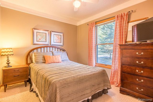 4649 Queens Way, Gladwin, MI 48624