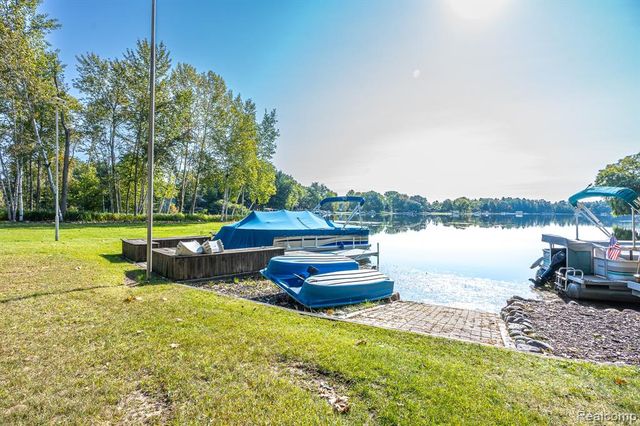 4649 Queens Way, Gladwin, MI 48624