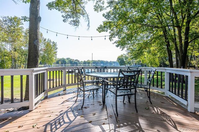 4649 Queens Way, Gladwin, MI 48624