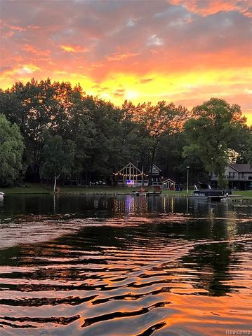 4649 Queens Way, Gladwin, MI 48624