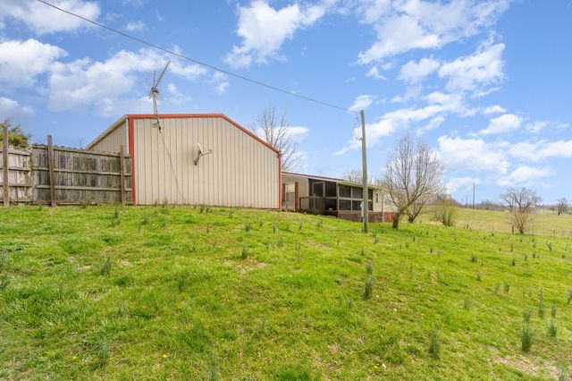 360 N Middletown Road, Winchester, KY 40391