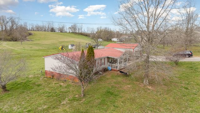 360 N Middletown Road, Winchester, KY 40391