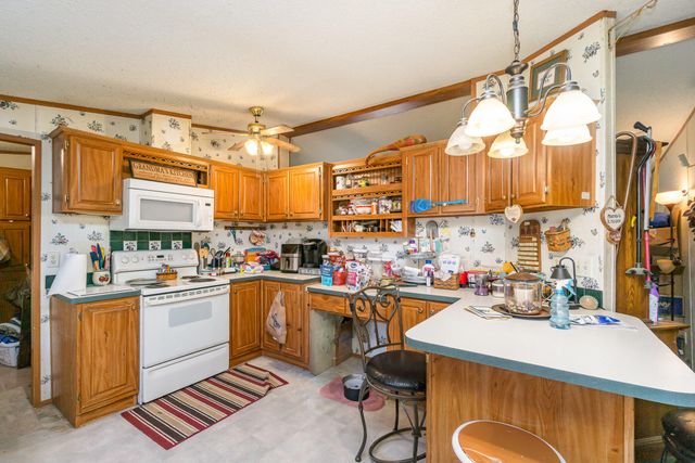 360 N Middletown Road, Winchester, KY 40391