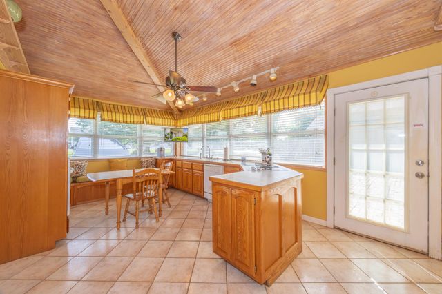 101 Central Lafourche Drive, Raceland, LA 70394