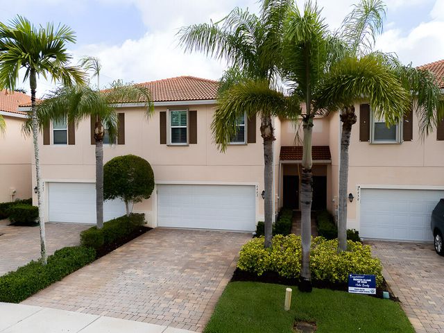 6463 Azura Lake Road, Lake Worth, FL 33463