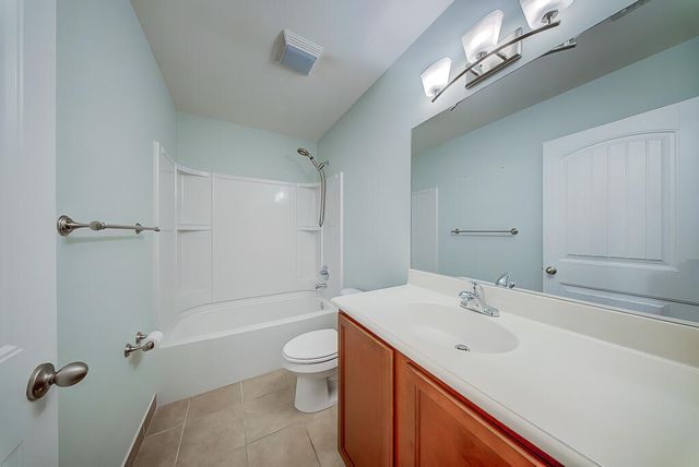 6463 Azura Lake Road, Lake Worth, FL 33463