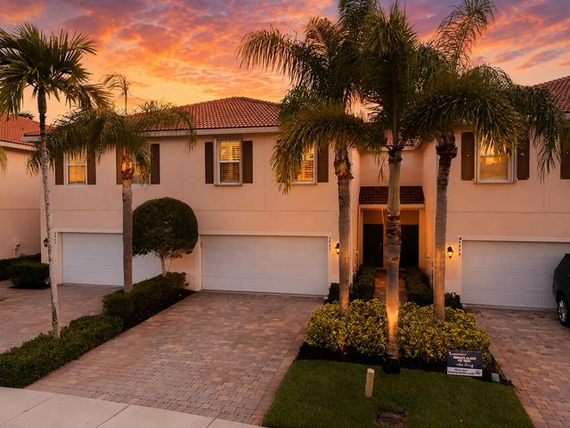 6463 Azura Lake Road, Lake Worth, FL 33463