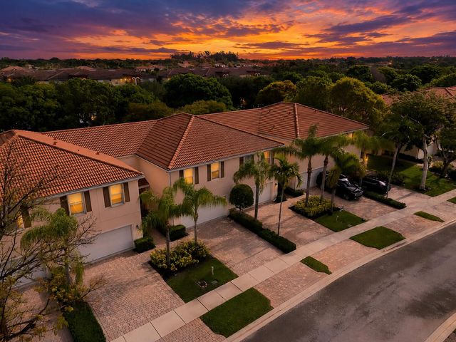 6463 Azura Lake Road, Lake Worth, FL 33463