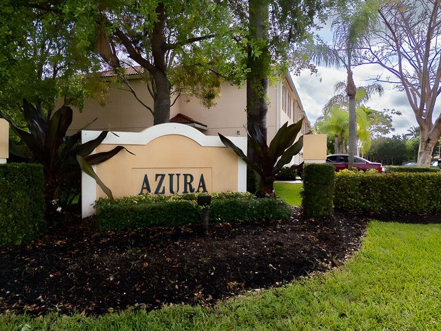 6463 Azura Lake Road, Lake Worth, FL 33463
