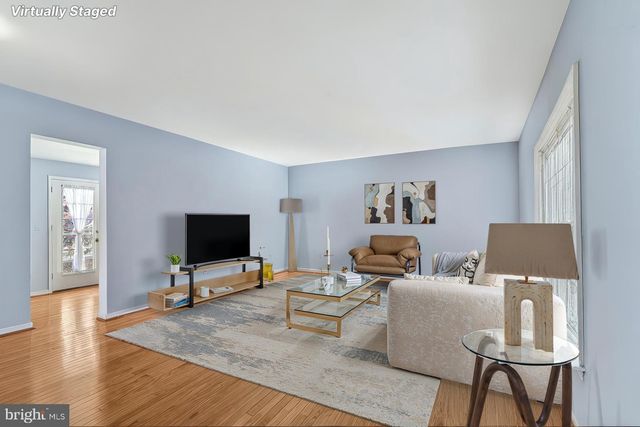 213 KING JAMES RD, Upper Marlboro, MD 20774