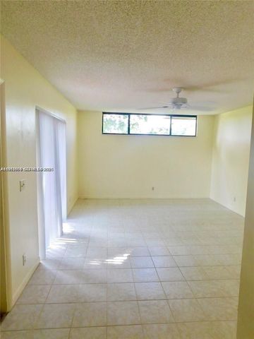 8329 Trent Ct Apt A, Boca Raton, FL 33433