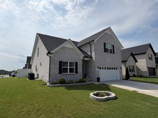 601 Lyla Dr, Spring Hill, TN 37174