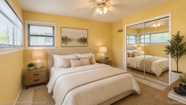 574 Auburn Street, Plymouth, MI 48170